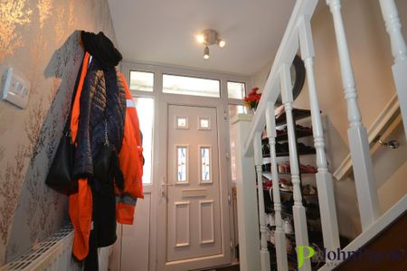 3 bedroom terraced house to rent - Photo 4