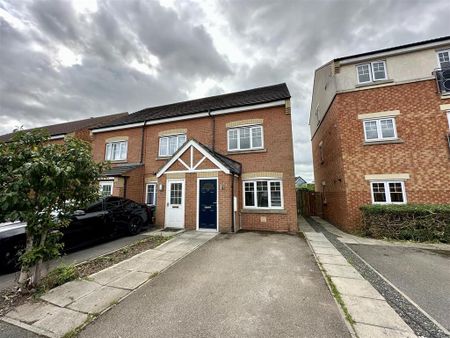 3 bedroom semi-detached house to rent - Photo 2