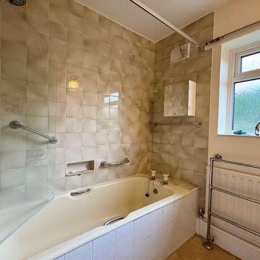 Bridport, DT6 - Photo 1