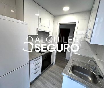 Piso de alquiler en Luis Mitjans, Adelfas - Photo 1