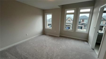 For Lease - 44 Blackburn Street, Cambridge, Ontario - Photo 5