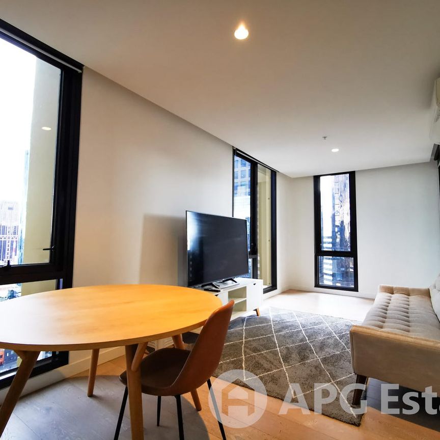 Fully Furnished 2-Bedroom Apartment with City Views in the Heart of Melbourne - Photo 1