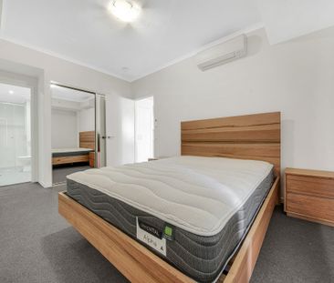 FURNISHED CBD LIVING WITH HARBOUR VIEWS - Photo 6