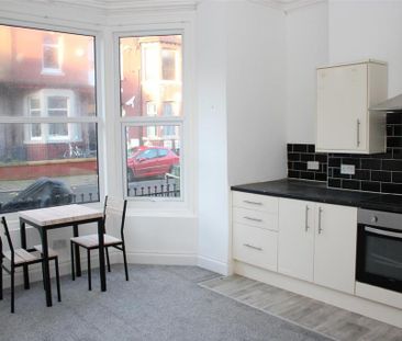 1 bedroom ground floor flat to rent - Photo 3