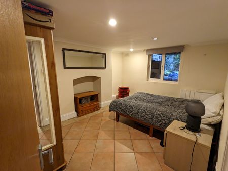 1 Bed Flat, Whitelow Road, M21 - Photo 4