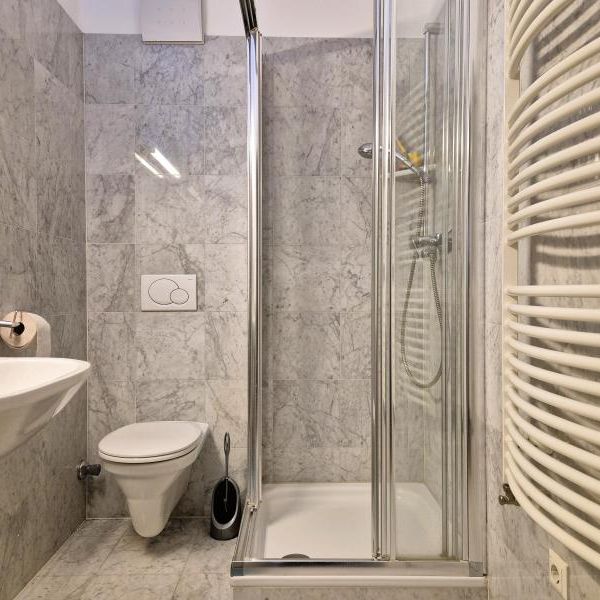 Stilvoll wohnen über den Dächern von Linz, 138 m² WNFL + 10 m² Dachterrasse, 4 Zimmer, Küche möbliert, Parkplatz optional! - Foto 1