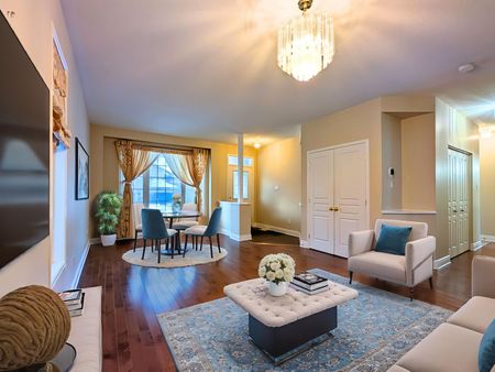 For Lease - 105 CHEYENNE Way, Barrhaven, Ontario - Photo 2