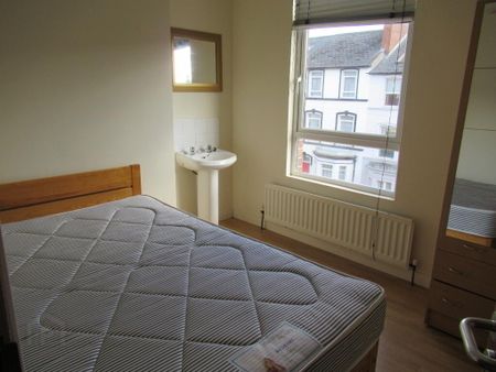 Unit 2, 14 Cromwell Road, Belfast, BT7 1JY - Photo 2