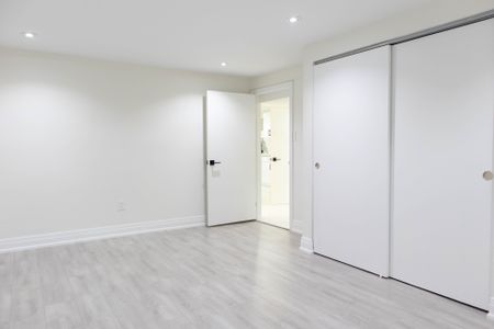 For Lease - 36 Electro Road, Toronto, Ontario - Photo 2