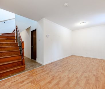 Maison à étages à louer - Brossard (Noms de rues (R)) Maison à étag... - Photo 3