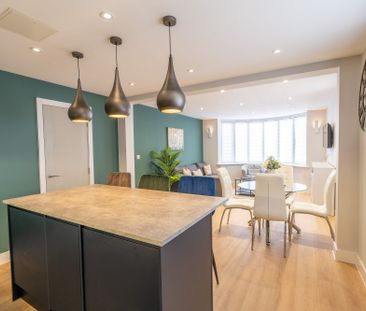 Brighton Road, Horley, RH6 - Photo 3