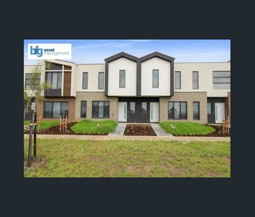 Modern 3-Bedroom Townhouse with Single Garage in Deanside! - Photo 5