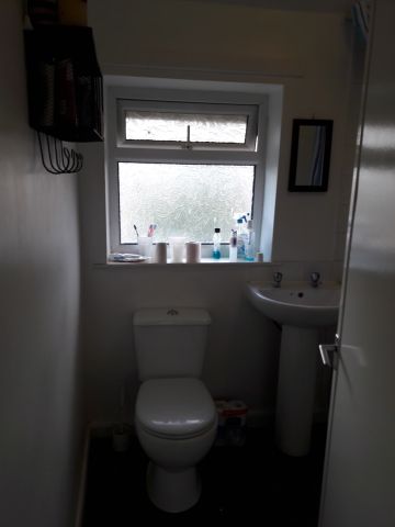 Room in a Shared House, New Cross Street, M5 - Photo 4