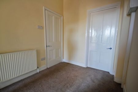 Staple Hill, Bristol, Gloucestershire, BS16 5HL - Photo 4