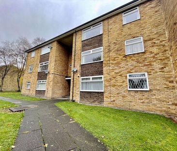 2 bedroom ground floor flat to rent - Photo 2