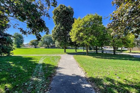 For Lease - 326 Rosedale Drive Unit# Bsmt, Whitby, Ontario - Photo 2