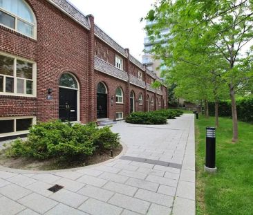 Balliol & Davisville Townhomes | 207 Davisville Avenue, Toronto - Photo 1