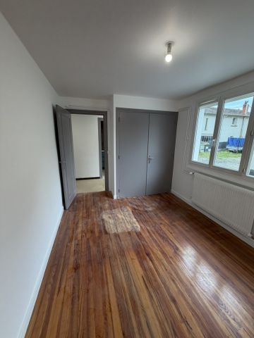 Location Appartement 2 pièces 52m² FEURS 42110 - Photo 2