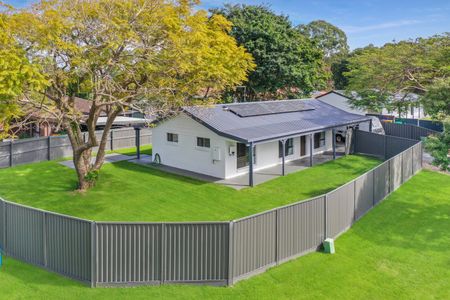 1 Governor King Drive, Caboolture South QLD 4510 - House For Rent | Domain - Photo 3