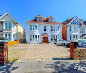 14 Grand Avenue, Southbourne , Bournemouth - Photo 2