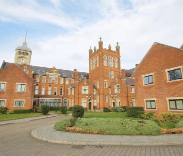 2 Bedroom Flat - Photo 3