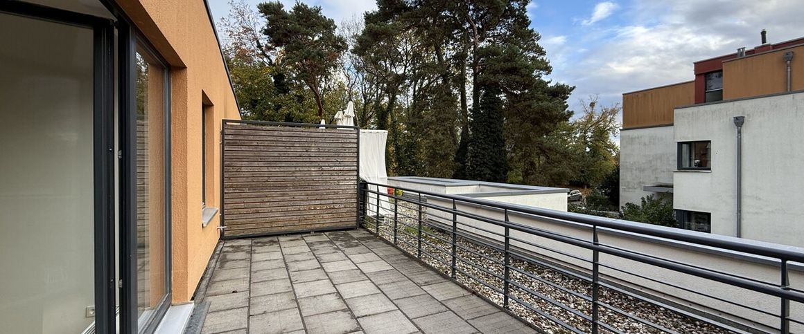 Exklusive DG-Wohnung mit 2 Terrassen, in den Wannenseegärten ***2 Bäder***EBK*** - Foto 1