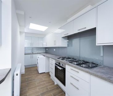 1 bedroom property to rent - Photo 1
