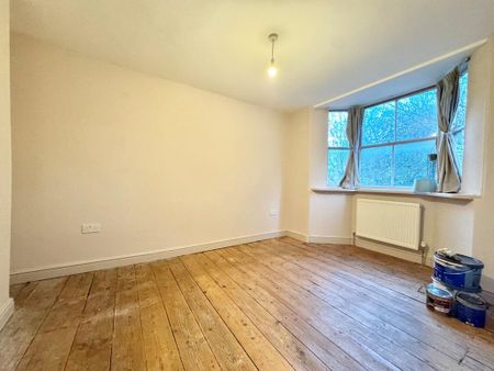 2 bedroom end of terrace house to rent - Photo 2