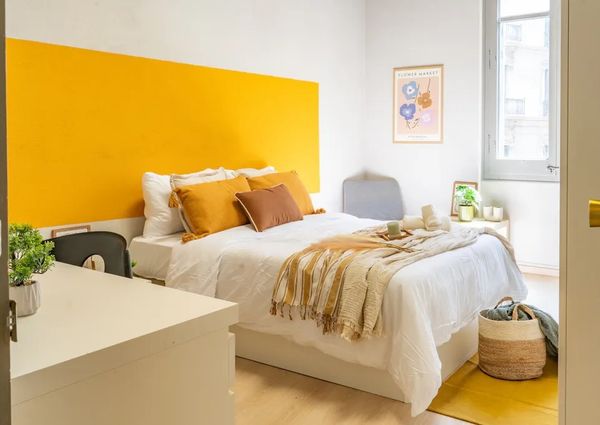 Carrer de Verdaguer i Callís, Barcelona, Catalonia 08003