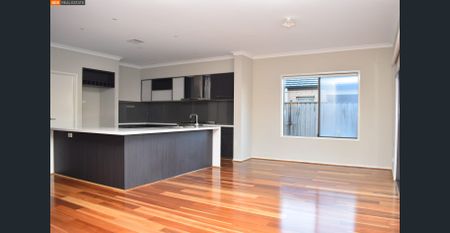 Elegant Family Home in an Enviable Location...!!! - Photo 2