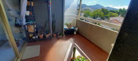 Appartement 2 pièces 51m2 MARSEILLE 9EME 830 euros - Photo 5