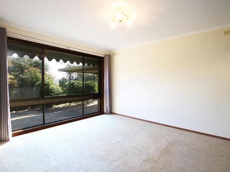 3 Bedroom Home Plus Study, With Views - Photo 4