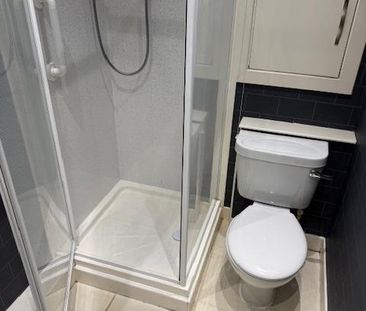 1 Bed Flat, Top Floor, AB11 - Photo 6