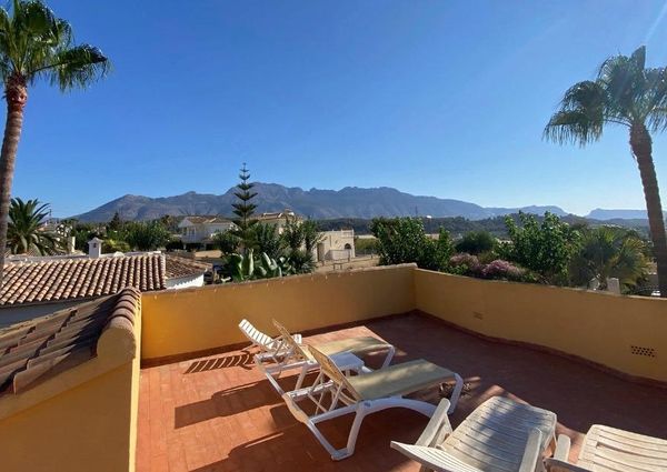 Beautiful independent chalet with 2 bedrooms and pool between Altea and Alfaz del Pi – #AC-05482