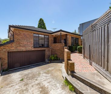 2/121 Thomas Street, Brighton East VIC 3187 - Townhouse For Rent | ... - Photo 2