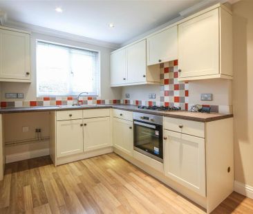 3 bedroom end of terrace house to rent - Photo 6