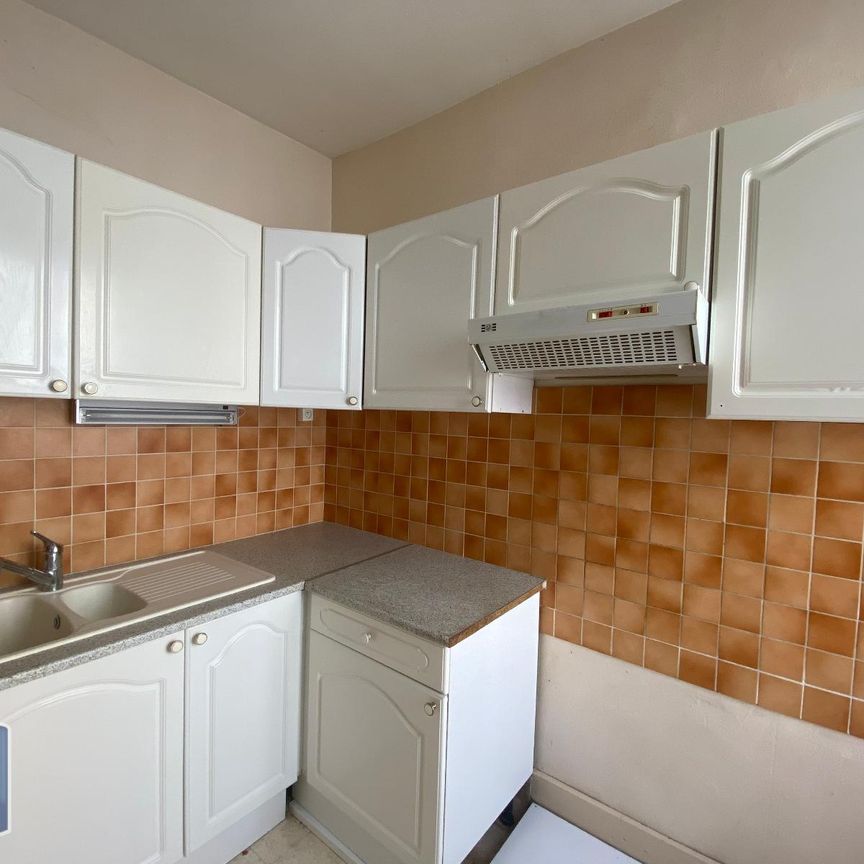 Location Appartement 3 pièces 48m² LE BLANC 36300 - Photo 1