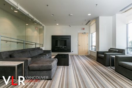 Condo in Downtown Vancouver, BC - Photo 5