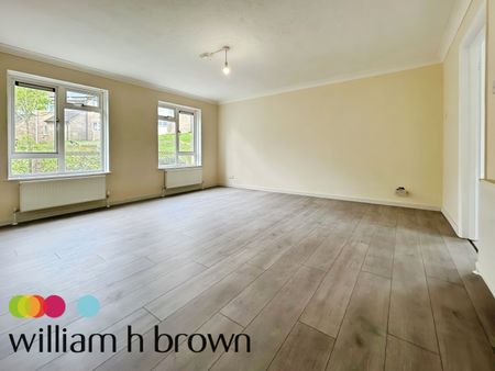 Titania Close, Colchester - Photo 3