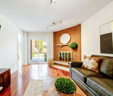 For Lease - 8 Woodlawn Road, Markham, Ontario - Photo 3