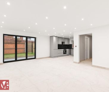 3 bedroom semi-detached house to rent - Photo 3