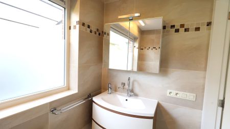 Vrijstaande woning met mooie rustige ligging nabij centrum Beveren - Foto 2