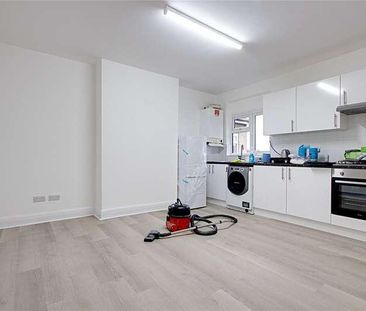 Hertford Road, Enfield, EN3 - Photo 3