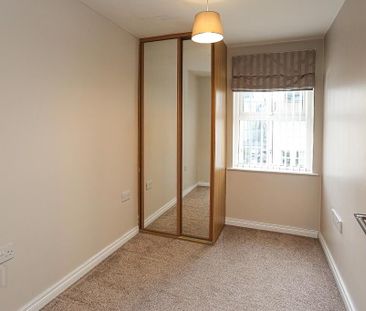 92 Linen Crescent, Bangor, BT19 7JH - Photo 2