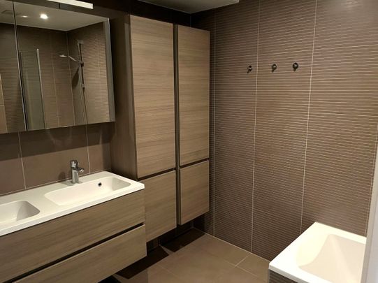 Gezellig app. met 2 slpk., terras en garage in Hasselt - Foto 1