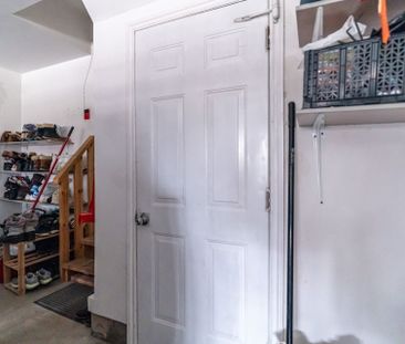 For Lease - 220 Castle Oaks Crossing N/A, Brampton, Ontario - Photo 3