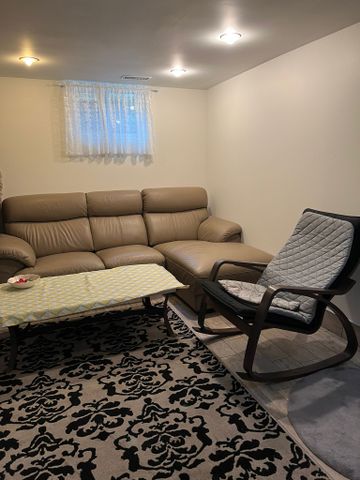 For Lease - 305 Eagle Street Unit# Basement, Newmarket, Ontario - Photo 2