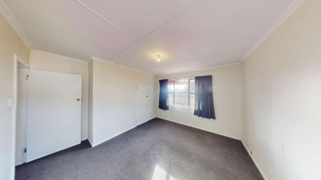 Castlecliff - 3 Bedrooms - Photo 5