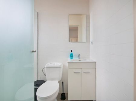 Rua Alexandre Herculano, Lisbon, Lisbon 1150-005 - Photo 3