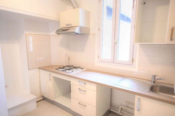 Location Appartement 5 pièces 106m² - Photo 1